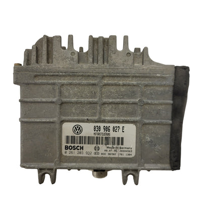 VW POLO AROSA ECU / 030906027E / 0261203932 / BOSCH