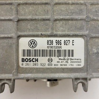 VW POLO AROSA ECU / 030906027E / 0261203932 / BOSCH