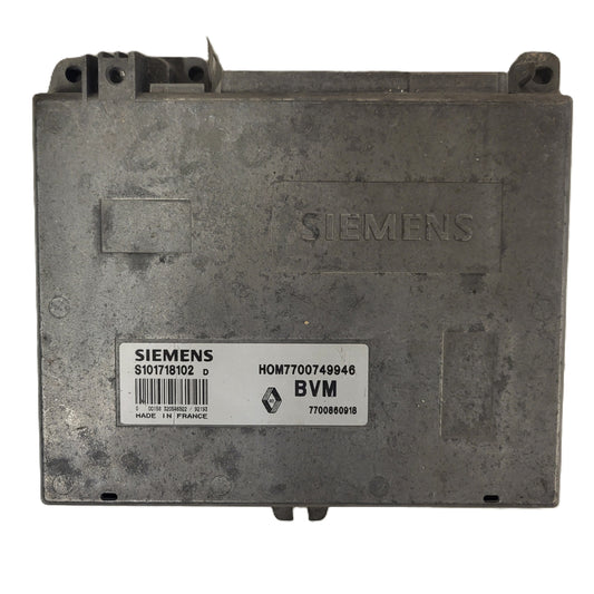 Renault ECU / S101718102D / 7700749946 / 7700860918 / S101718102