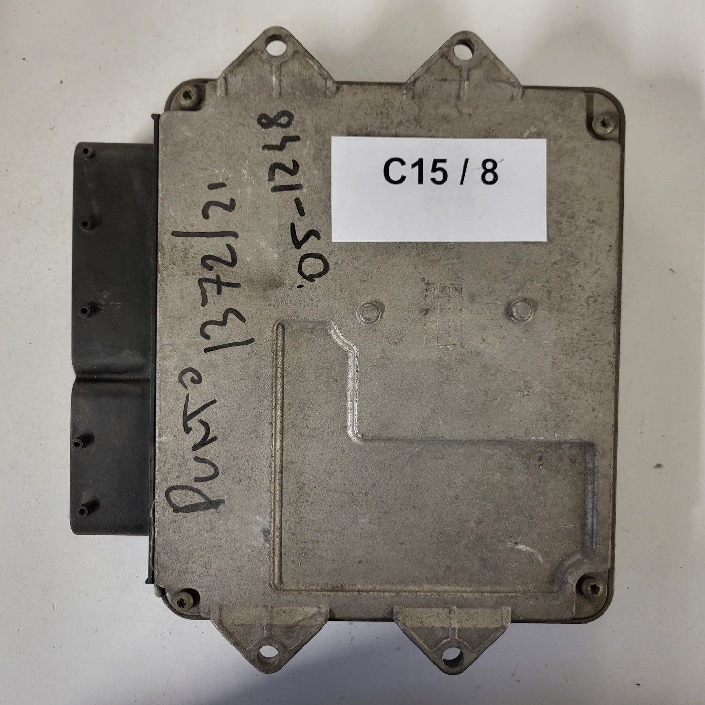 FIAT PUNTO ECU / MJD 6JF.P3 / 55195817 / HW1BM / 71600.053.00 / MAGNETI MARELLI