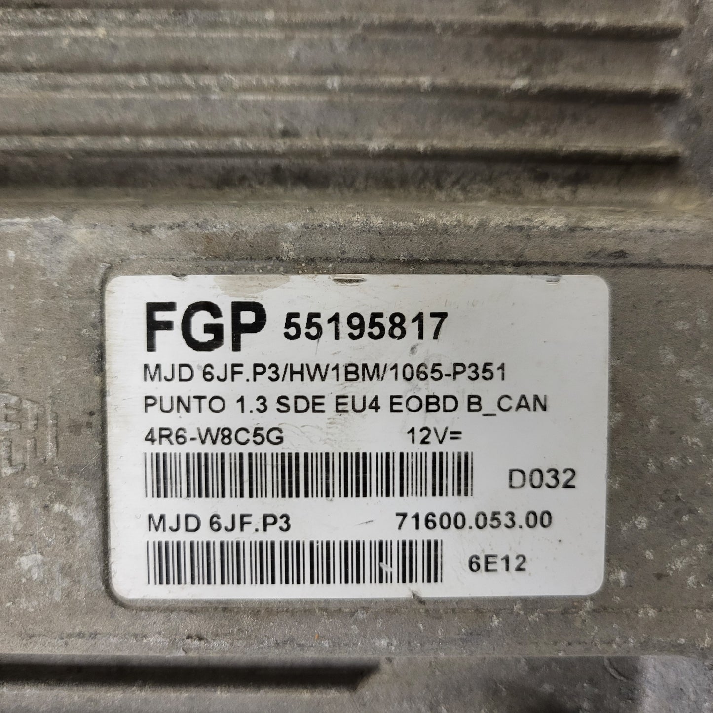 FIAT PUNTO ECU / MJD 6JF.P3 / 55195817 / HW1BM / 71600.053.00 / MAGNETI MARELLI