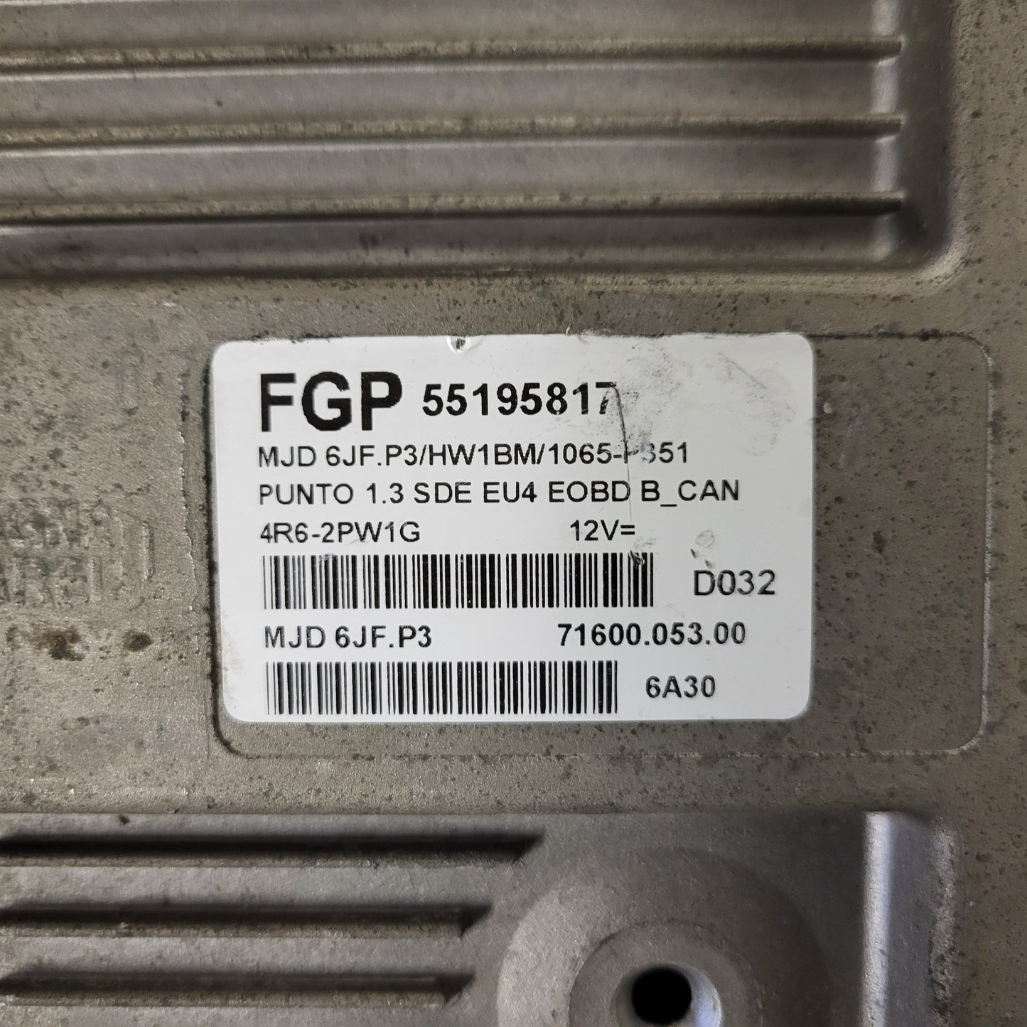 FIAT PUNTO ECU / MJD 6JF.P3 / 55195817 / HW1BM / 71600.053.00 / MAGNETI MARELLI