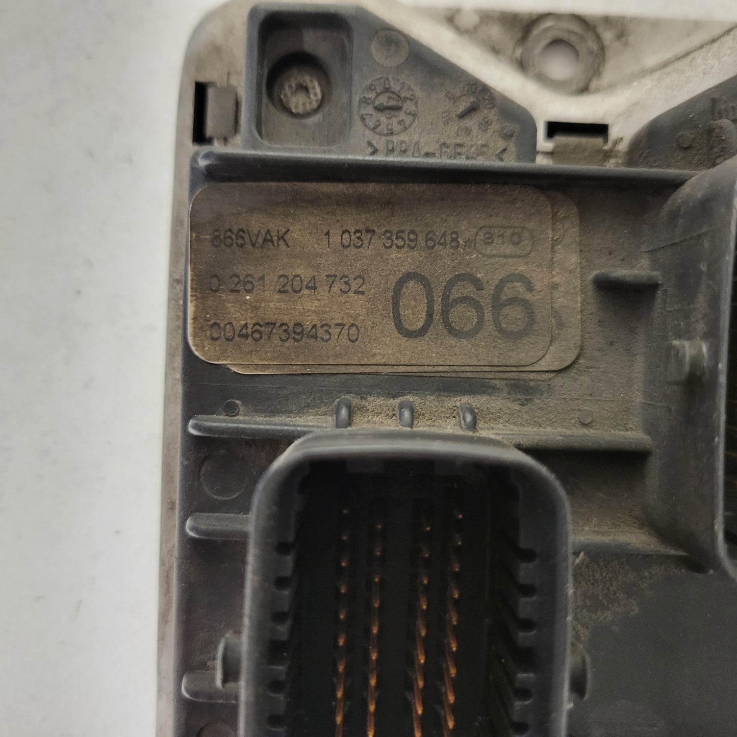 ALFA ROMEO ECU / 0261204732 / 00467394370 / BOSCH