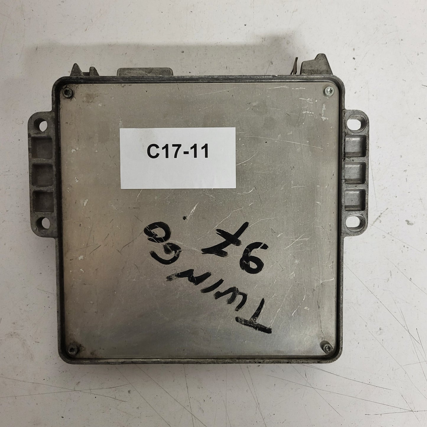 RENAULT TWINGO ECU / 21625400-2 / 7700105024 / 7700105024 / SAFIR