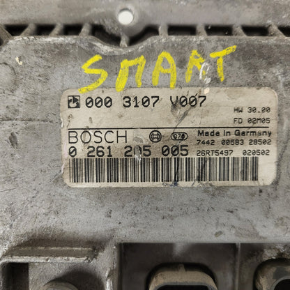 SMART FORTWO ECU / 0261205005 / 0003107V007 / BOSCH