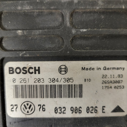 VW GOLF 3 ECU / 0261203304/305 / 032906026E / BOSCH