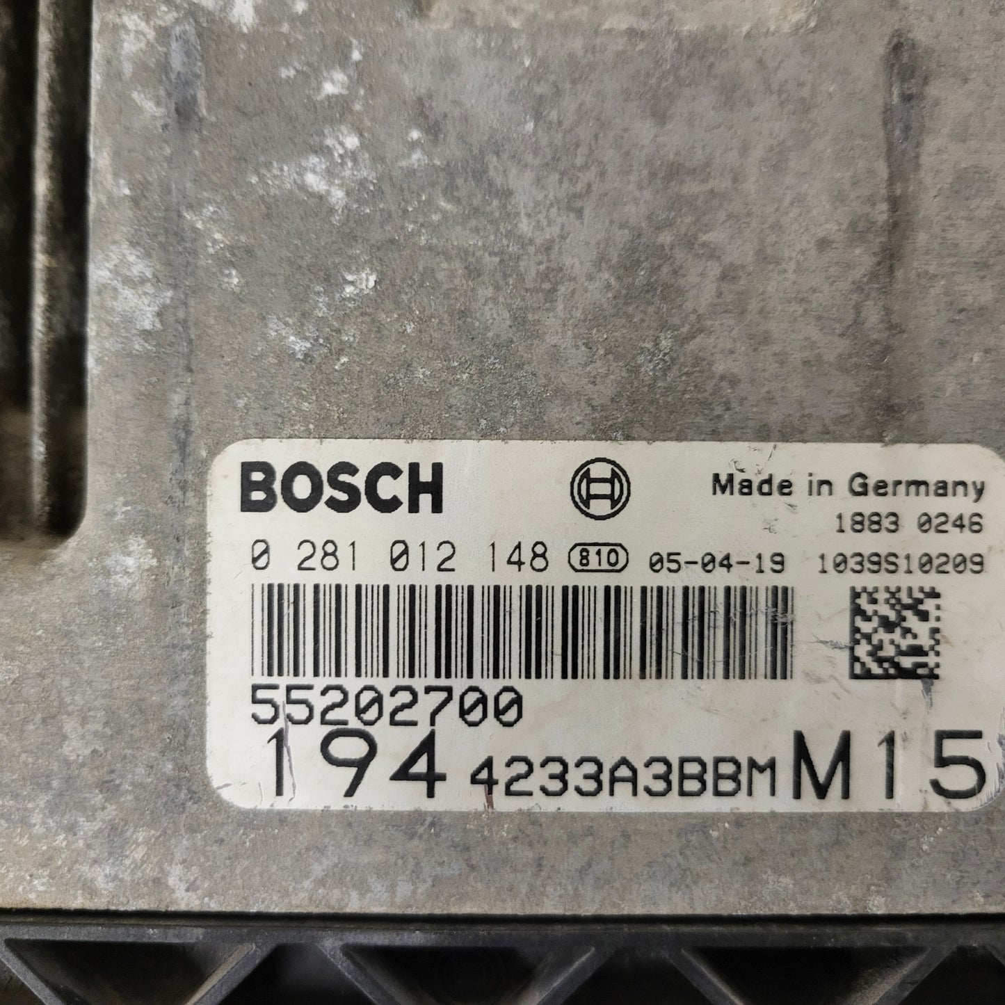 FIAT CROMA ECU / 0281012148 / 55202700 / BOSCH
