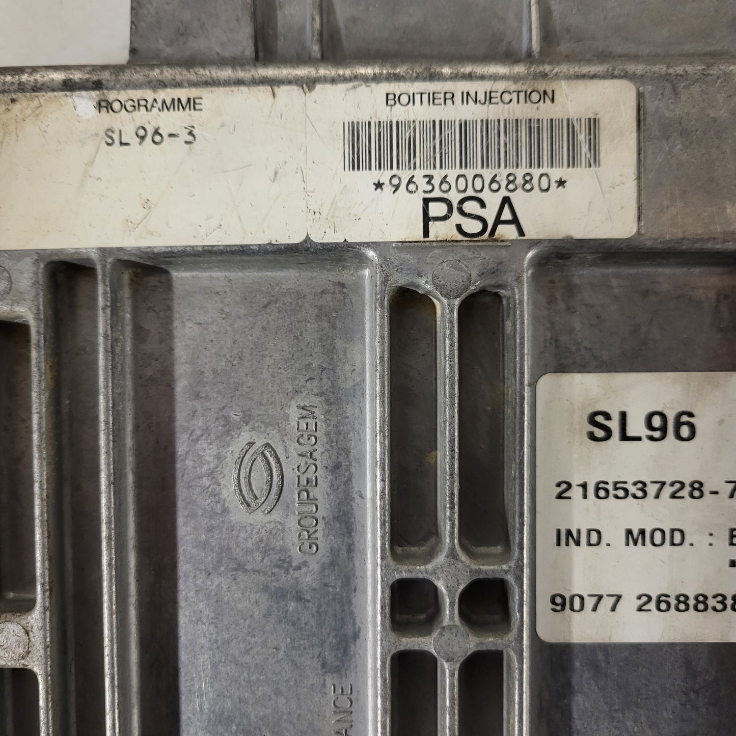 Peugeot Citroen ECU / 9636006880 / 9077268838 / 21653728-7 / SAGEM