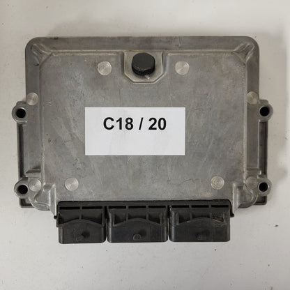 Citroen C5 ECU / 0261206419 / 9637137380 / ME7.4.6 / BOSCH