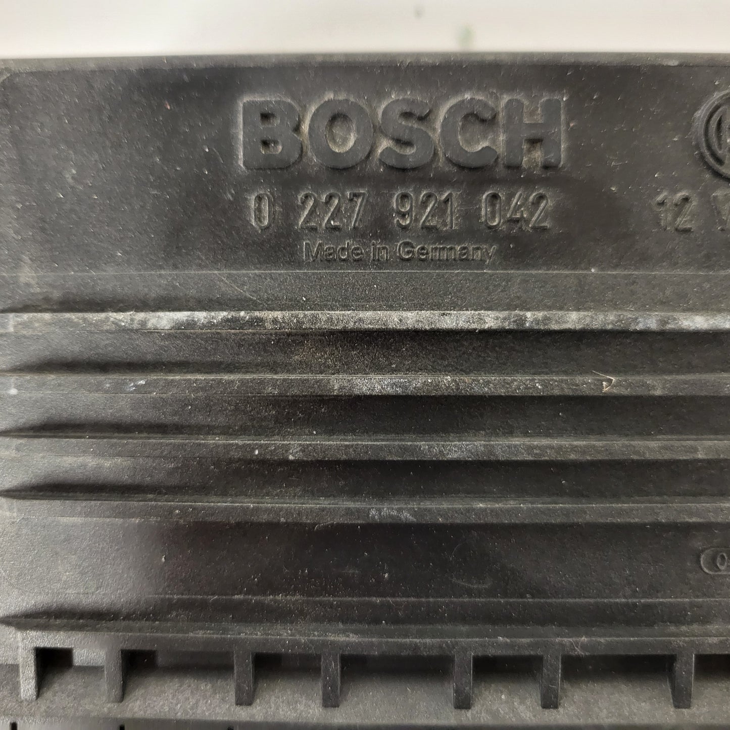 ALFA ROMEO 33 ECU / 0227921042 / BOSCH
