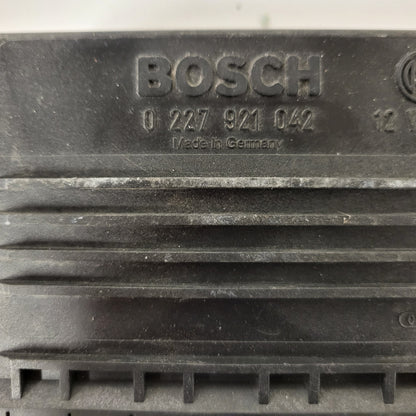 ALFA ROMEO 33 ECU / 0227921042 / BOSCH
