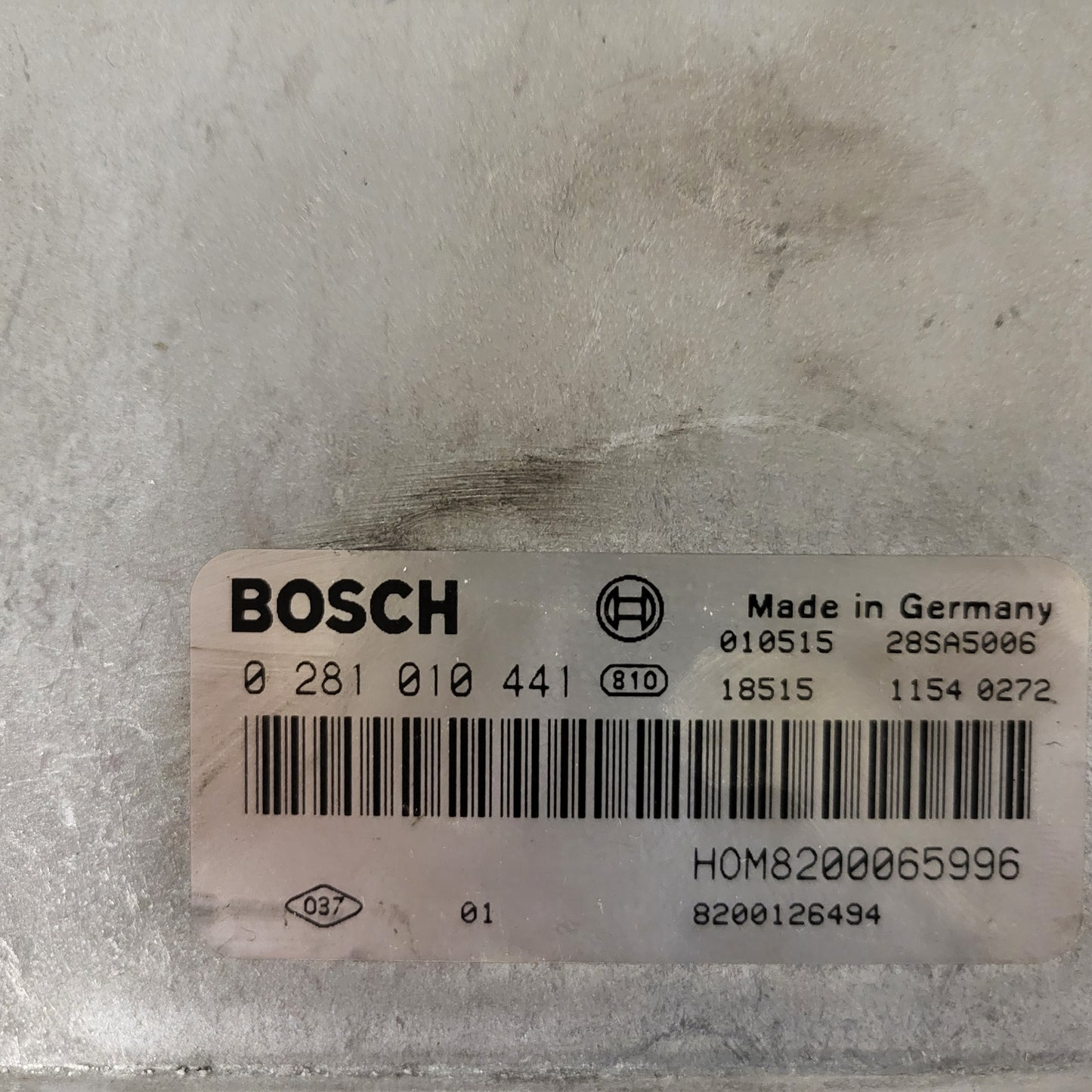 Volvo S40 V40 ECU / 0281010441 / HOM8200065996 / 8200126494 / BOSCH