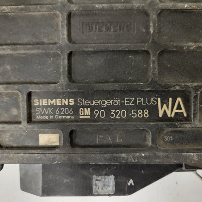 Opel CORSA ECU / 90320588 / 5WK6206 / WA / SIEMENS