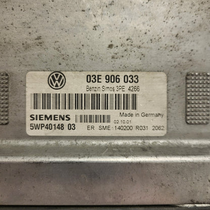 VW POLO ECU / 03E906033 / 5WP40148 03 / 5WP4014803 / SIEMENS