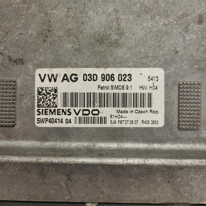 VW ECU / 03D906023 / 5WP40414 04 / SIMOS 9.1 / SIEMENS