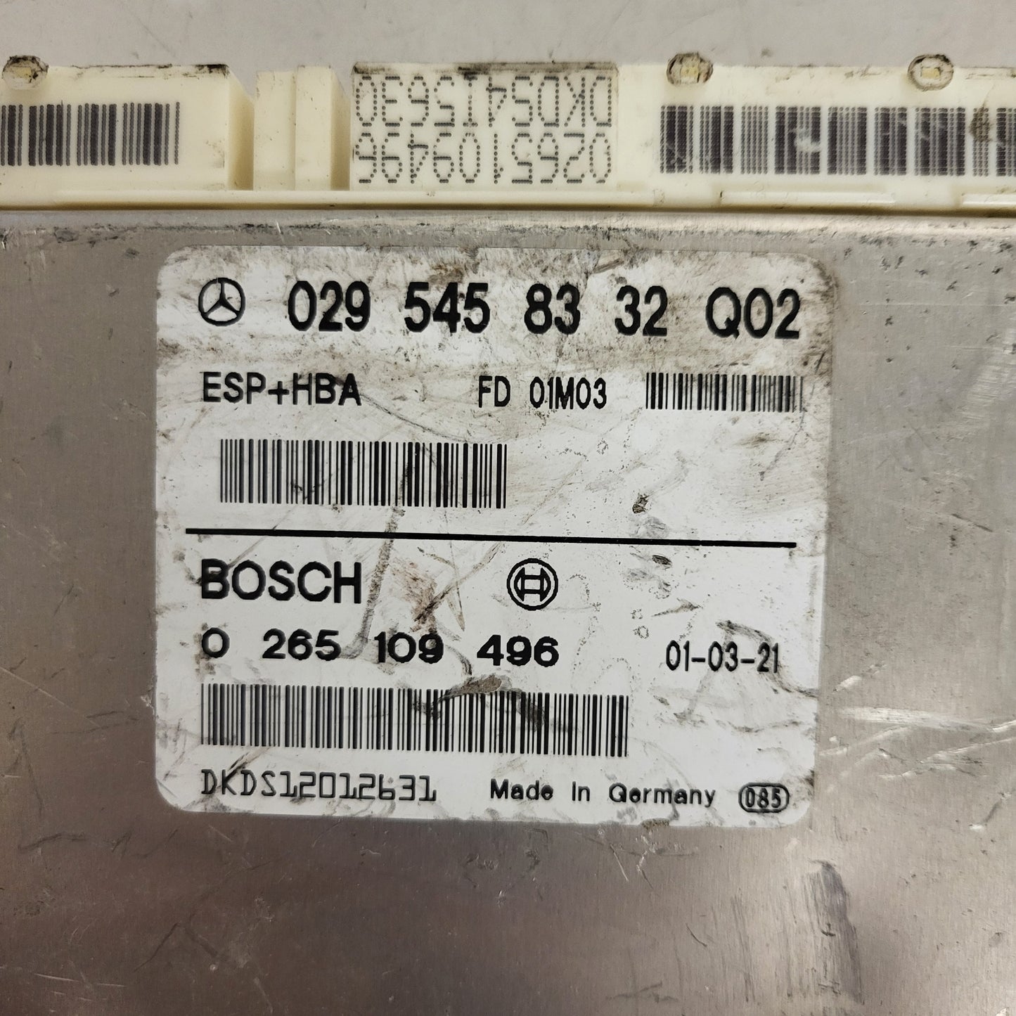 Mercedes a class ecu / 0295458332 / 0265109496 / bosch