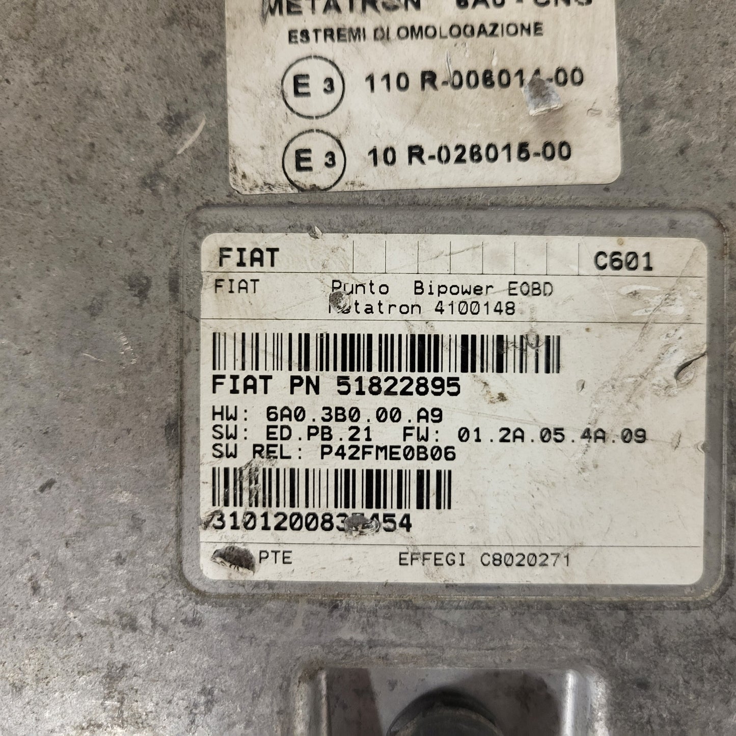 FIAT PUNTO 2 188 1.2 ECU / 51822895 / 4100148 / 6A03B000A9 / C601