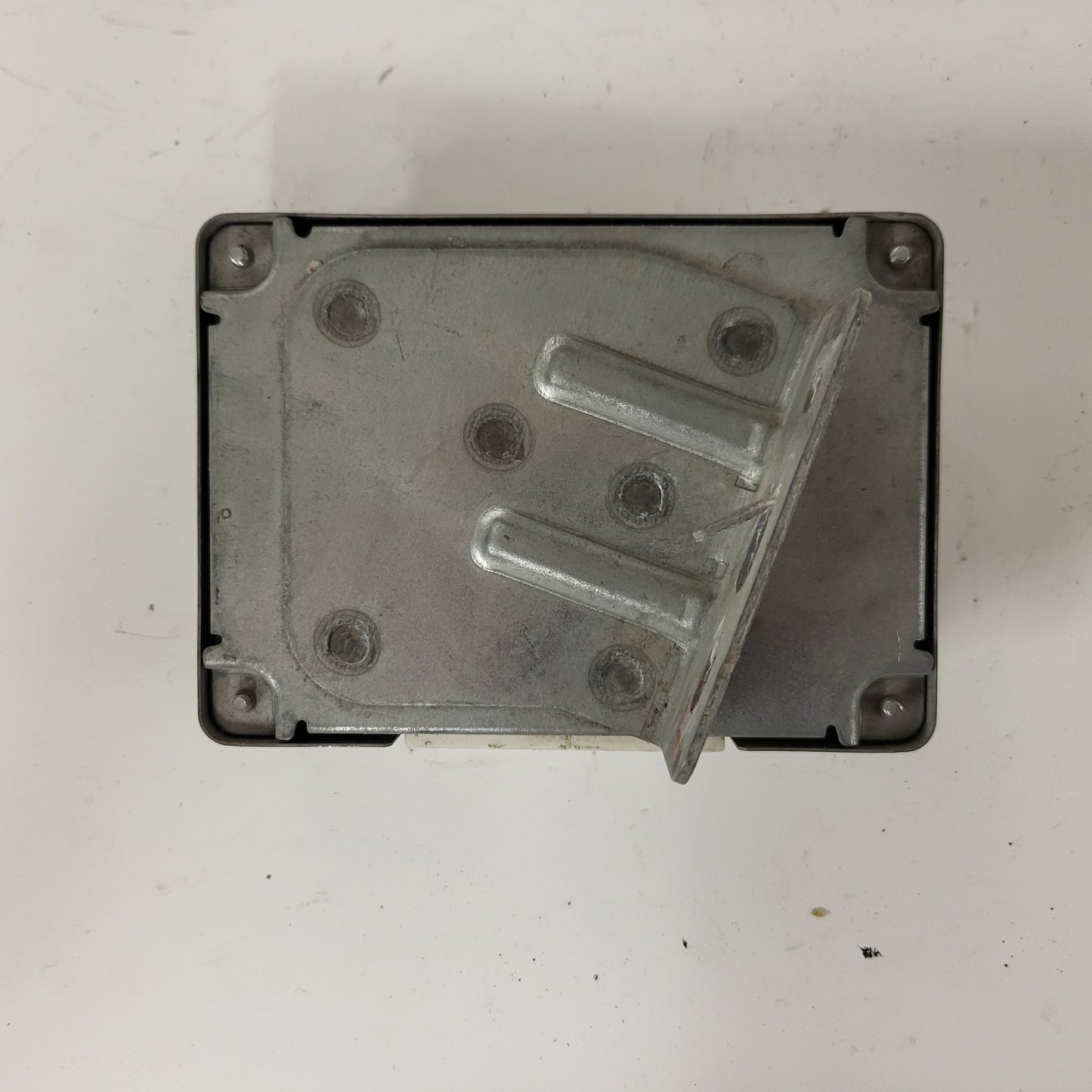 NISSAN NAVARA PATHFINDER ECU / A58-000 XC4 / 33084 3X41A / HITACHI