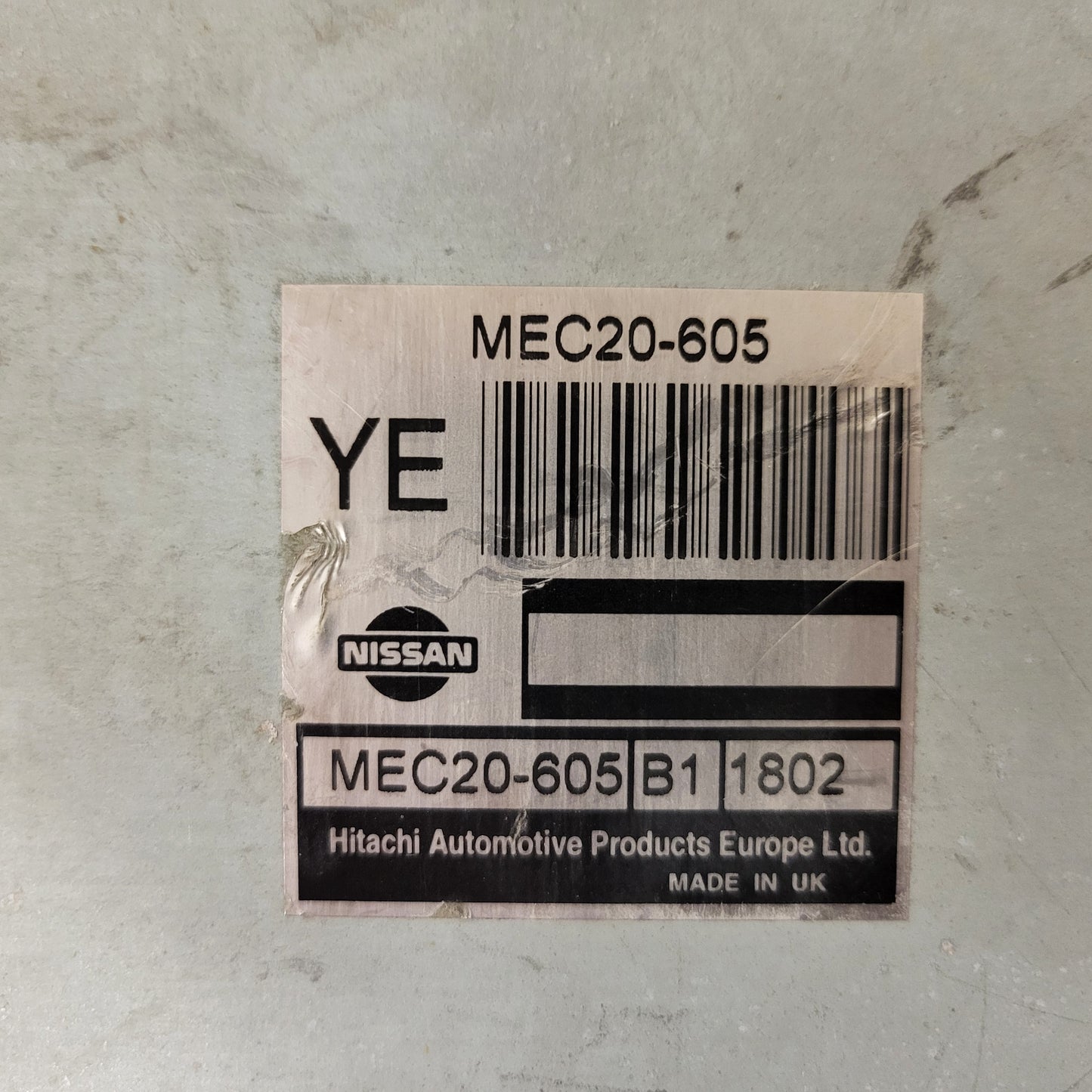 Nissan Almera ECU / MEC20-605 / HITACHI