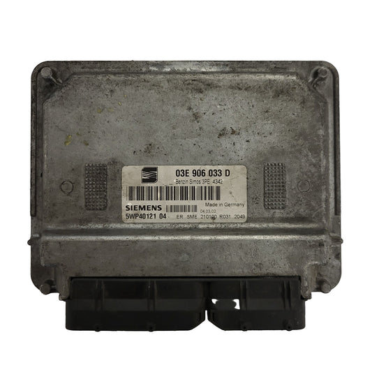 SEAT IBIZA ŠKODA FABIA 1.2 ECU / 03E906033D / 5WP40121 04 / SIEMENS