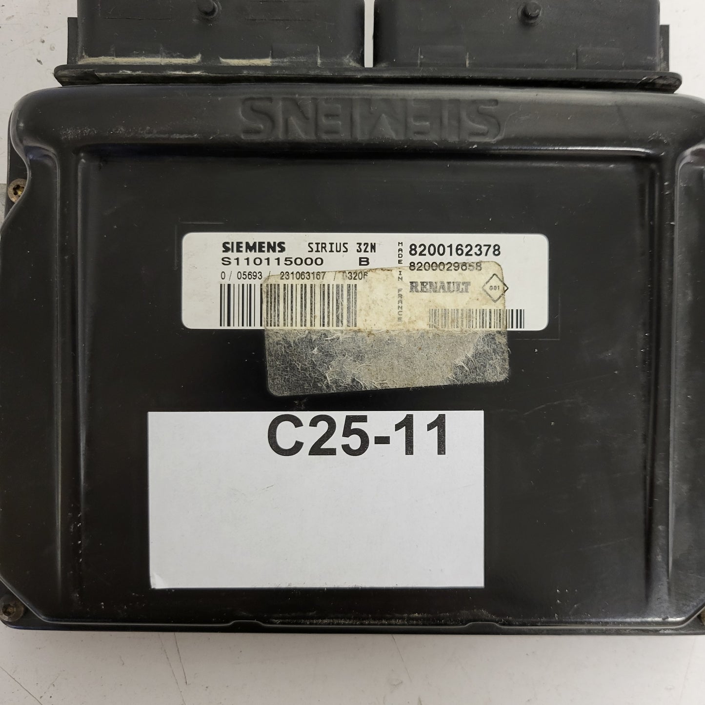 RENAULT CLIO ECU / S110115000 / S110115000B / 32N / 8200162378 / 8200029658 / SIEMENS