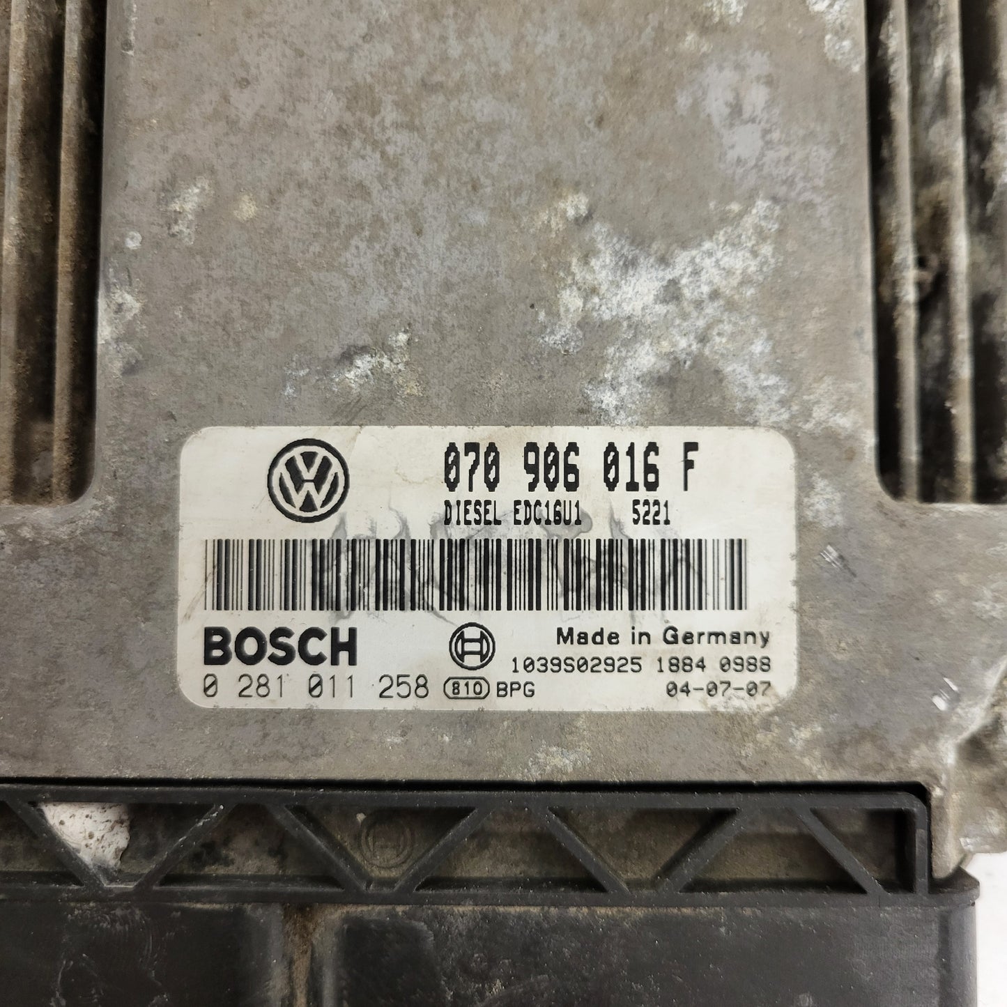 VW TOUAREG ECU / 070906016F / 0281011258 / EDC16U1 / BOSCH