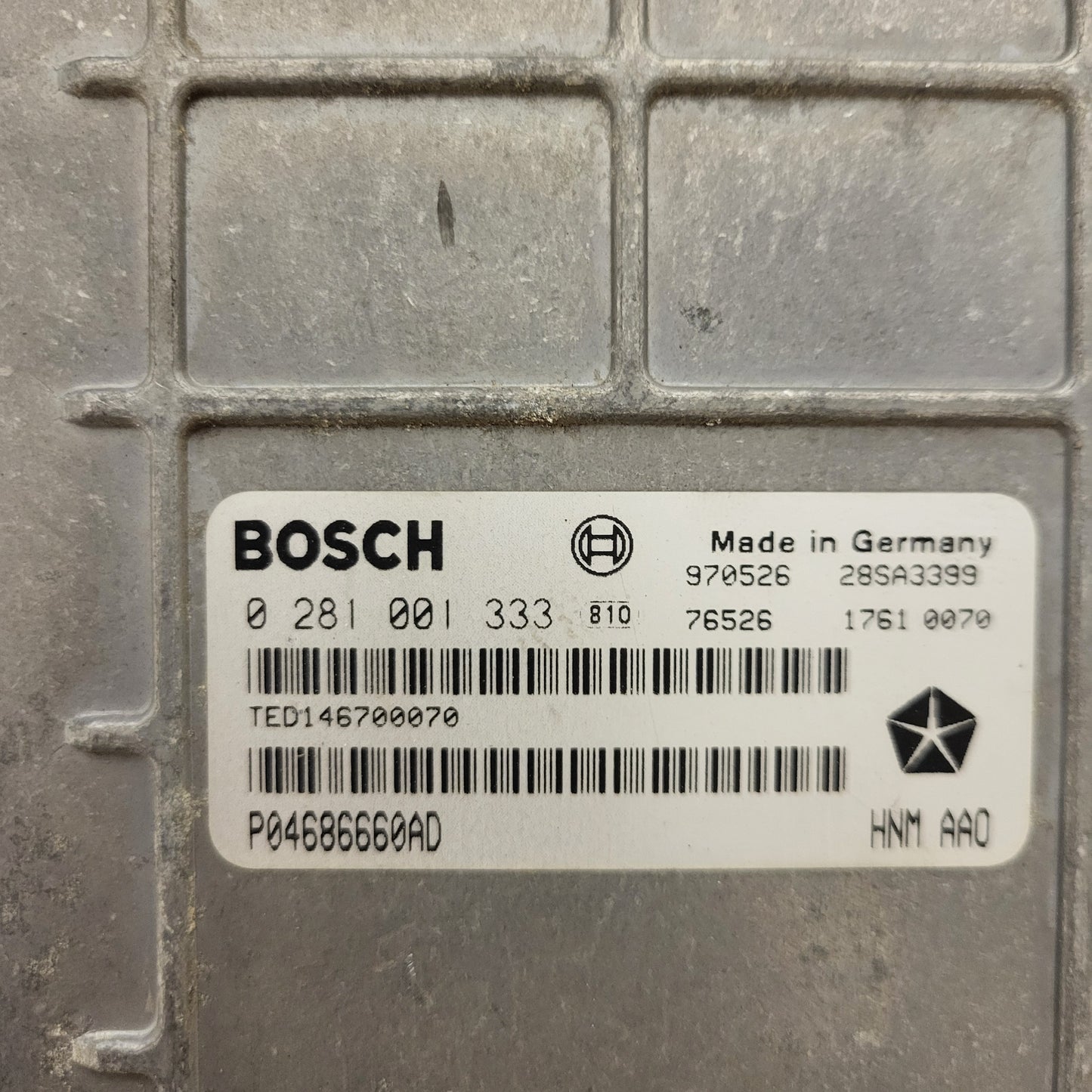 CHRYSLER VOYAER ECU / 0281001333 / TED146700070 / P04686660AD / BOSCH