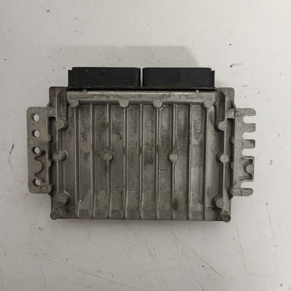 RENAULT ECU / S110138000 / S110138000C / 32N / 8200059086 / 8200044437 / SIEMENS