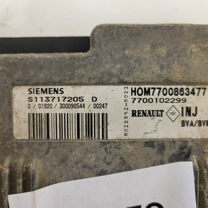 Renault Laguna ECU / S113717205D / HOM7700863477 / 7700102299 / SIEMENS