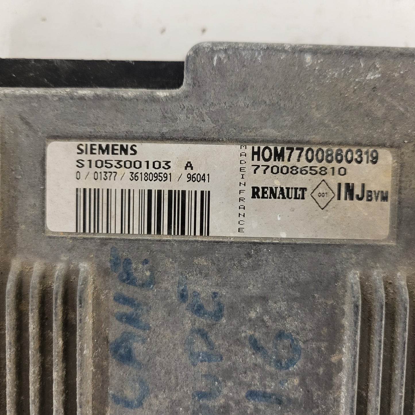 REANULT ECU / S105300103A / HOM7700860319 / 7700865810 / SIEMENS