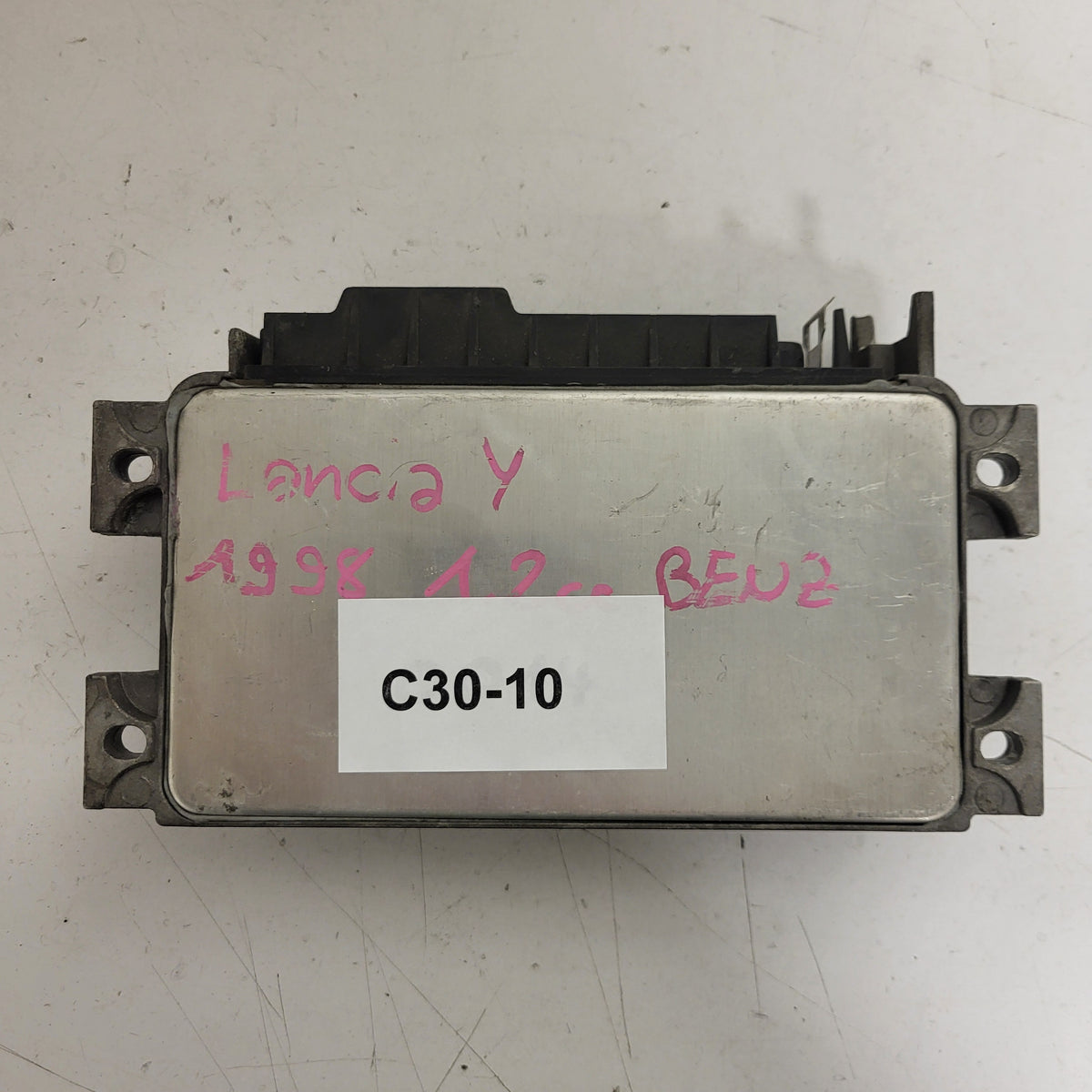 LANCIA YPSILON 1.2 ECU / IAW 16F.ET / 46531221 / 61602.108.01 / MAGNETI MARELLI - C30-10 - 3