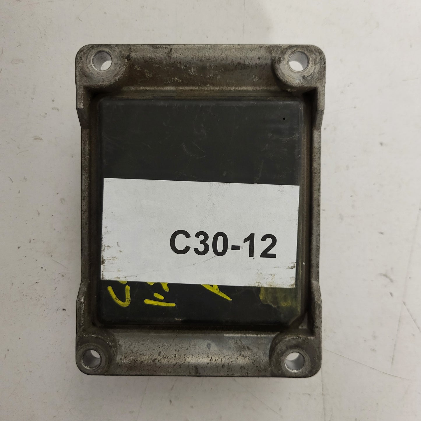 OPEL CORSA ECU / 0261206072 / 09115111 / BY / BOSCH