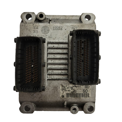 OPEL CORSA ECU / 0261207962 / 55350552 / SD / BOSCH
