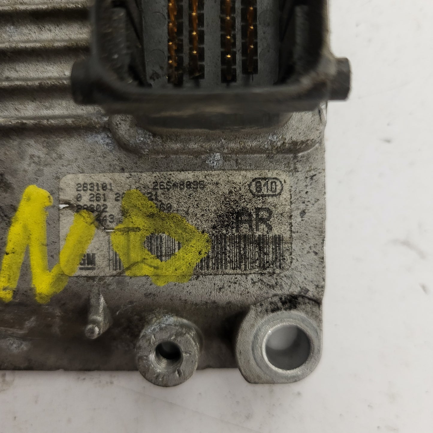 OPEL CORSA ECU / 0261207421 / 24443795 / BOSCH