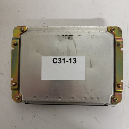 NISSAN TERRANO ECU / 0281011040 / 23710 7F469 / ECCS-911 / BOSCH - C31-13 - 3