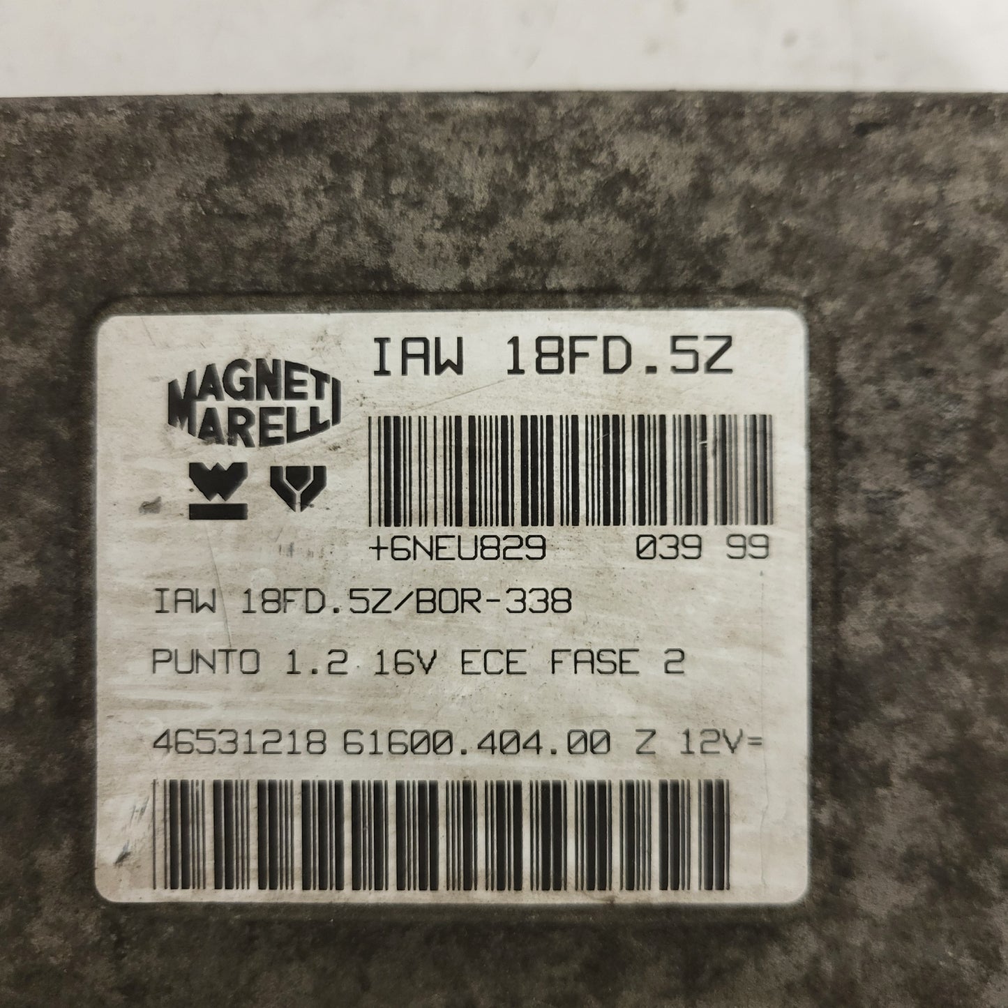 Fiat Punto 1.2 16V ECU / IAW 18FD.5Z / 46531218 / 61600.404.00 / MAGNETI MARELLI