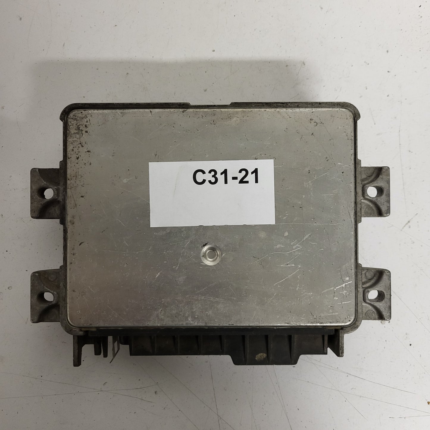 Renault ECU / 7700856784 / IAW 6R.20 / 7700865816 / 16085.104 / MAGNETI MARELLI