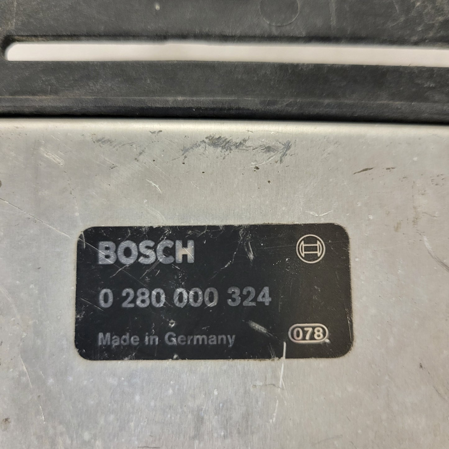 FIAT LANCIA CROMA THEMA ECU / 0280000324 / BOSCH