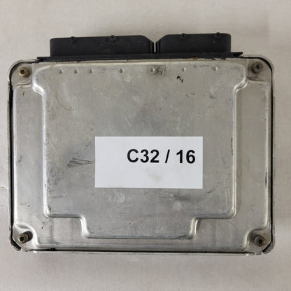 Audi VW ECU / 4Z7907401B / 0281010897 / EDC15VM+ / 28SA5382 / BOSCH