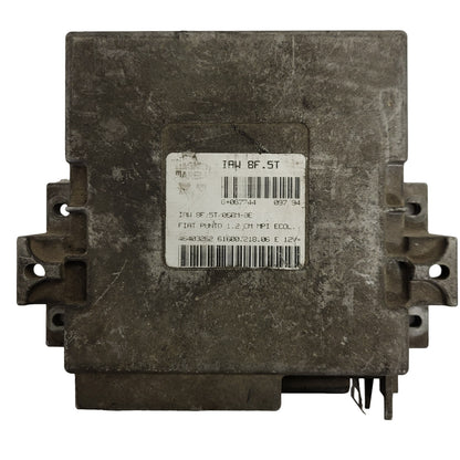 FIAT PUNTO MK1 ECU / IAW 8F.5T / 46403262 / 61600.218.06 / MAGNETI MARELLI