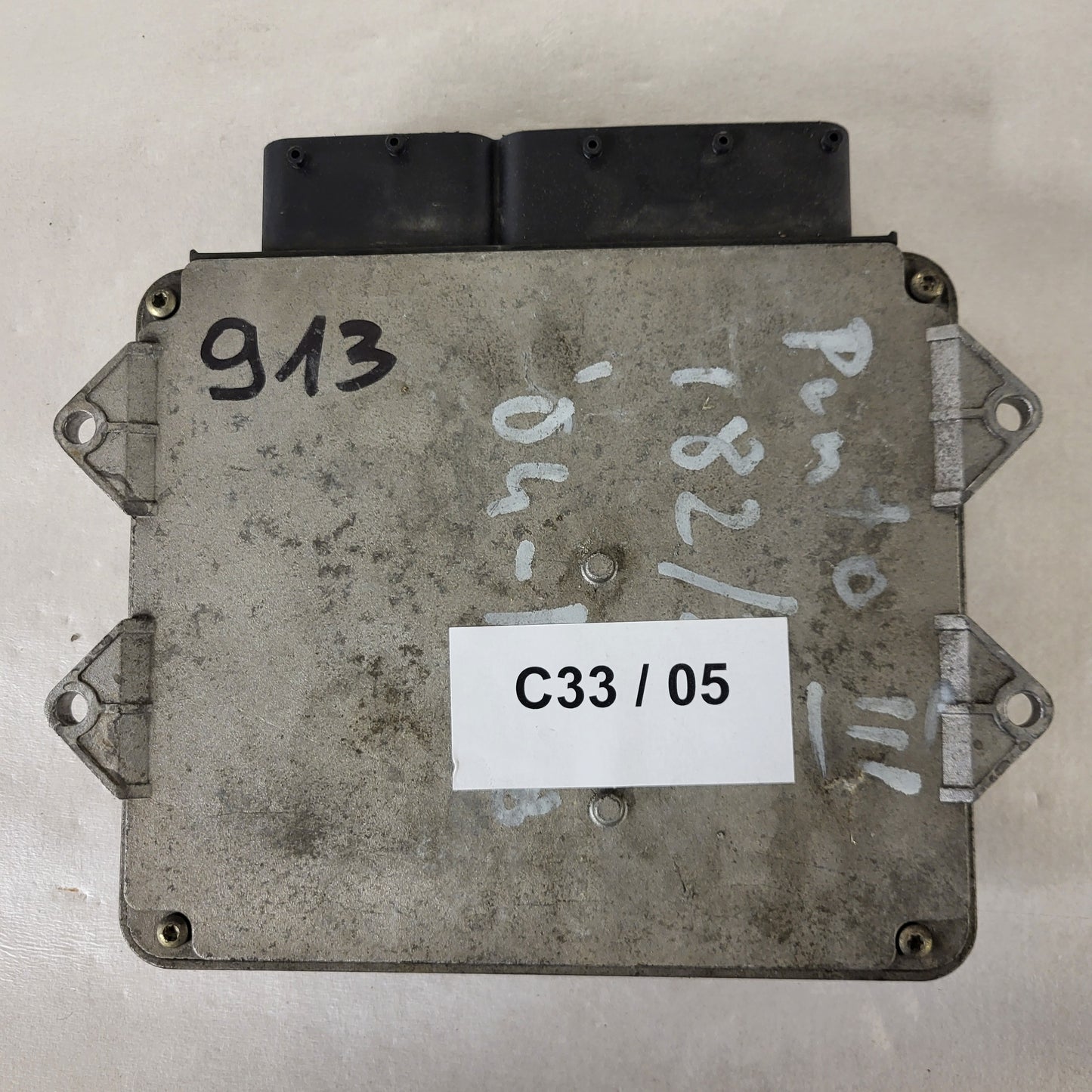 Fiat Punto 1.3 ECU / 55186608 / MJD 6JF.P3 / HW01B / MAGNETI MARELLI