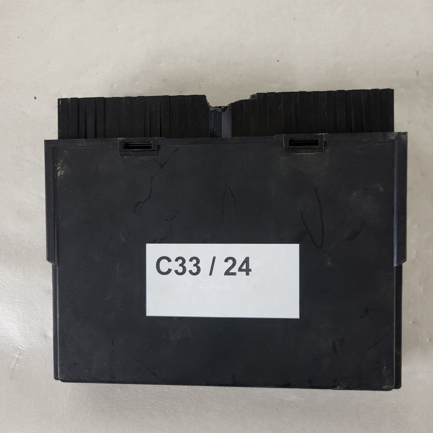 Ford ECU / 1S7T-15K600-KB / 5WK48743C / 5WK4 8743C / T83SA / SIEMENS