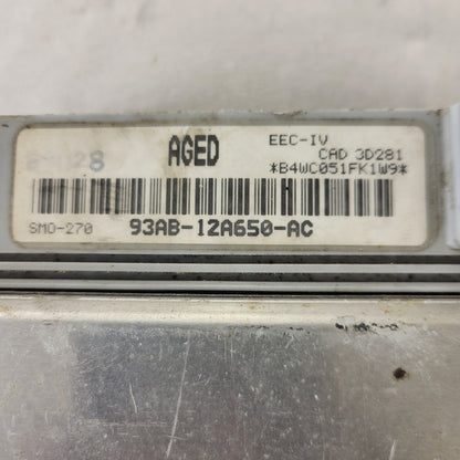 Ford Escort ECU / 93AB-12A650-AC / AGED / SMO-270 / EEC-IV