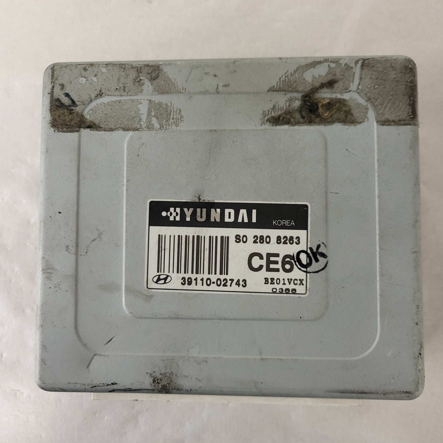 Hyundai ECU / 39110-02743 / S02808263 / CE6