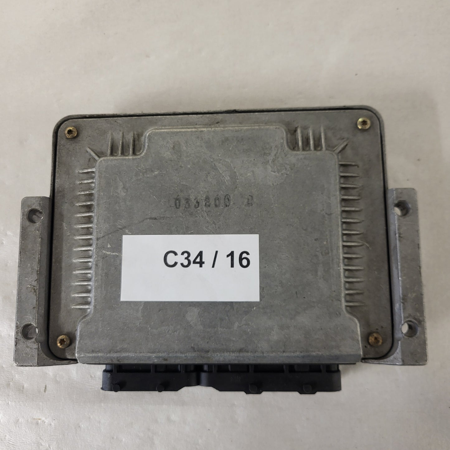 ALFA 147 ECU / 0281010332 / 55185365 / BOSCH