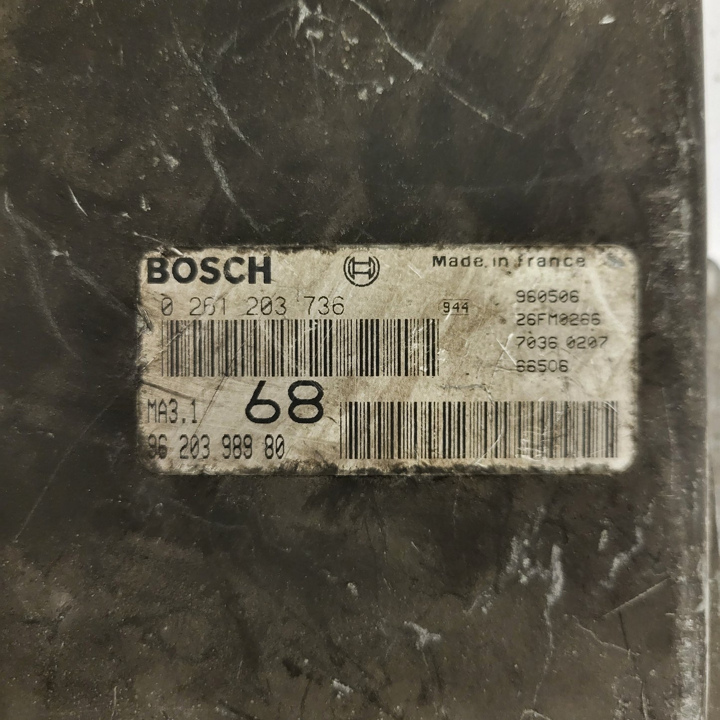 Peugeot 106 Citroen Saxo 1.1 ECU / 0261203736 / 96203998980 / MA3.1 / BOSCH
