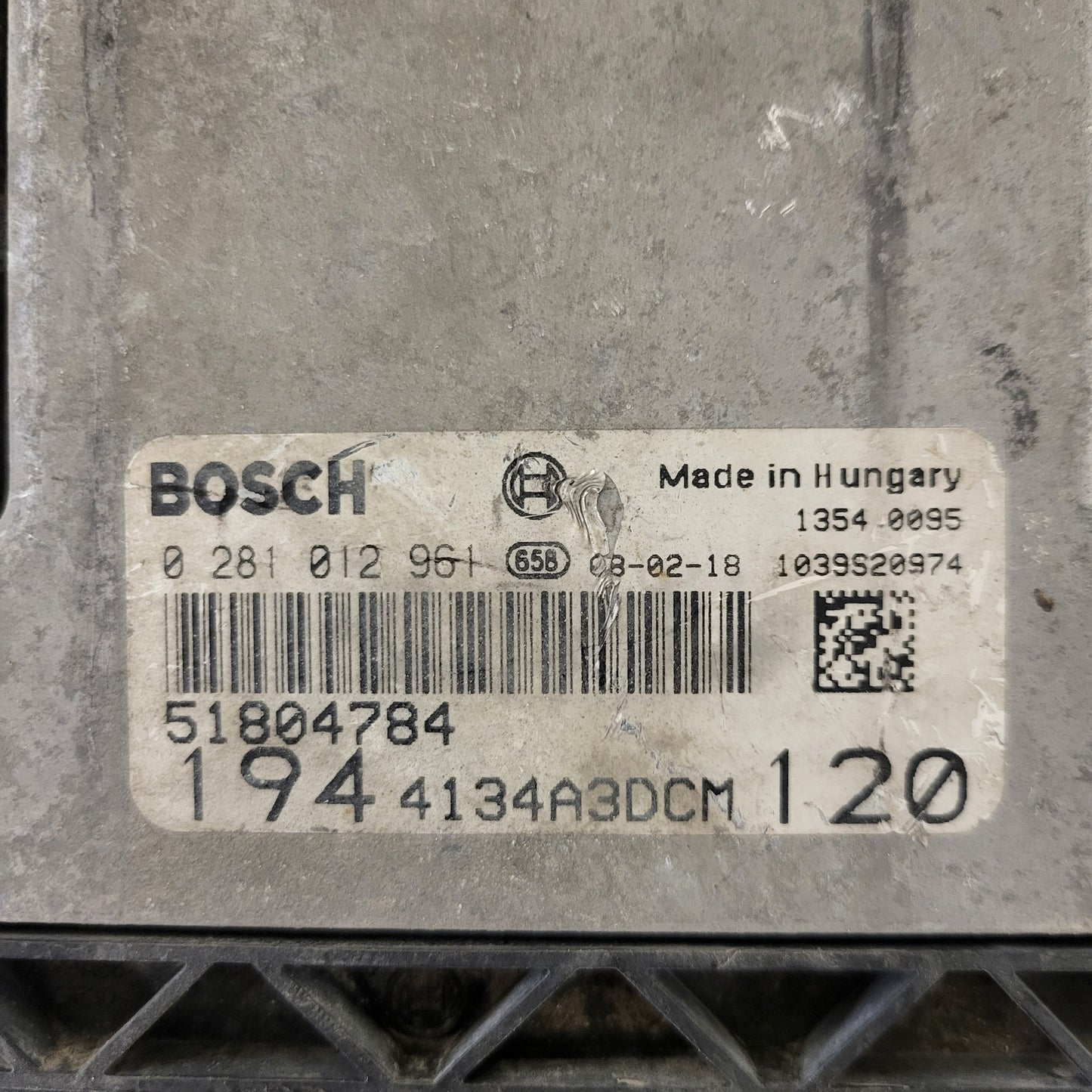 Fiat Croma 1.9 ECU / 0281012961 / 51804784 / / BOSCH