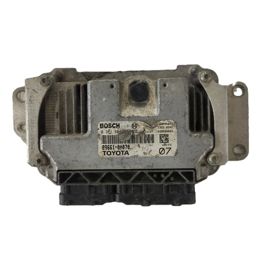 TOYOTA AYGO ECU / 0261S04464 / 89661-0H070 / 1KR-FE / BOSCH