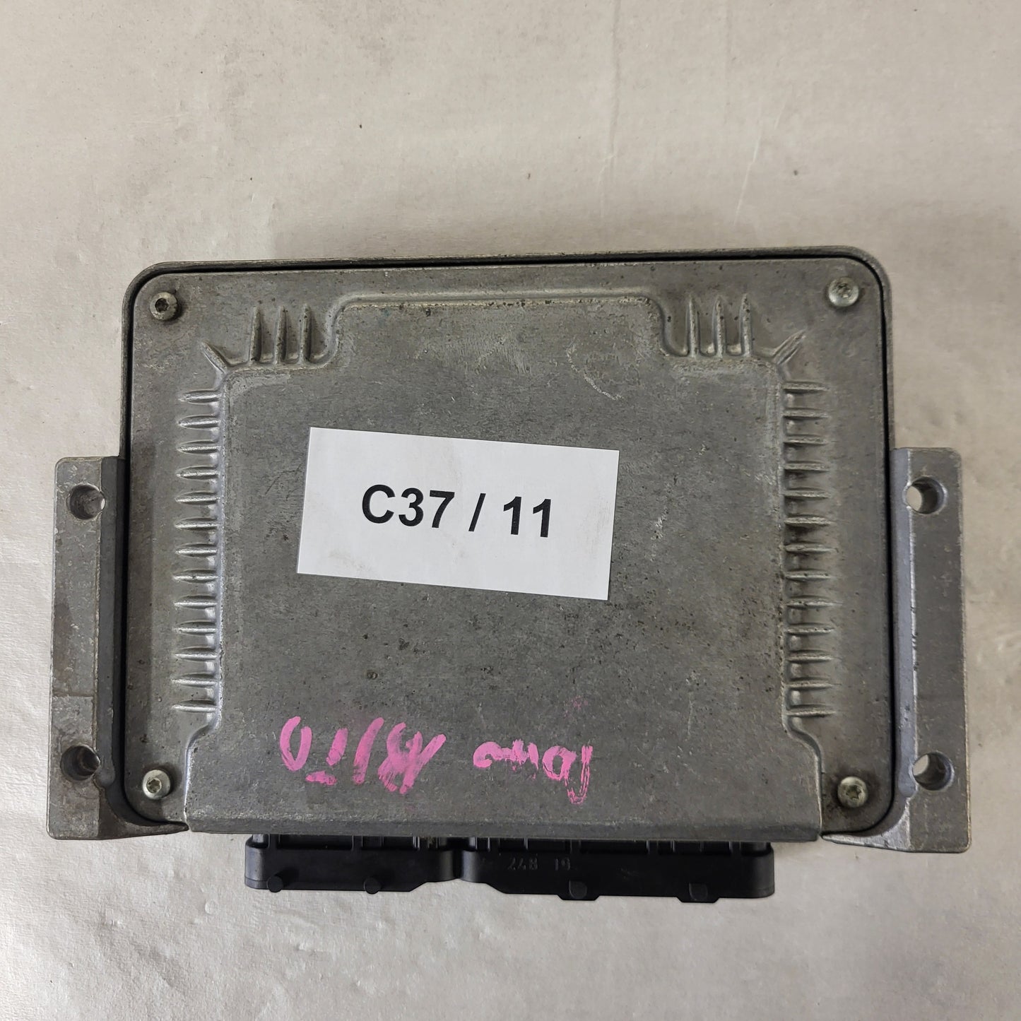Fiat DOBLO ECU / 0281011557 / 55191815 / 22342DAA / BOSCH
