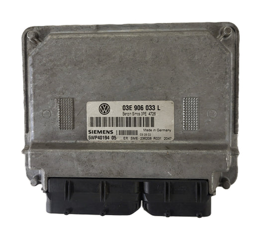 VW POLO ECU / 03E906033L / 5WP40194 05 / SIMOS 3PE / BOSCH